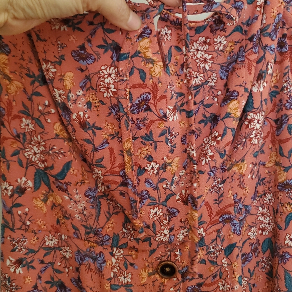 Dress - Picture 2 of 5
